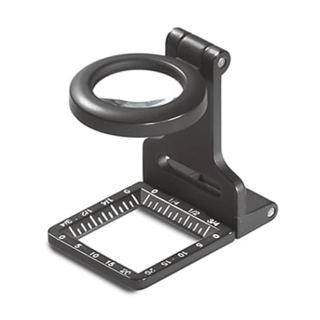 Folding magnifying glass