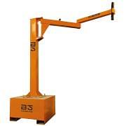 Movable SC Jib cranes with articulated arm with palletized base B-HANDLING Lifting systems 32234 0